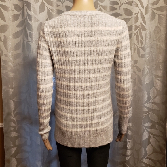 Ribbed Striped Sparkling Sweater Size XS - Picture 4 of 10